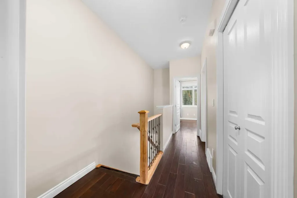 181 Rockyledge View NW Calgary AB T3G 6B1