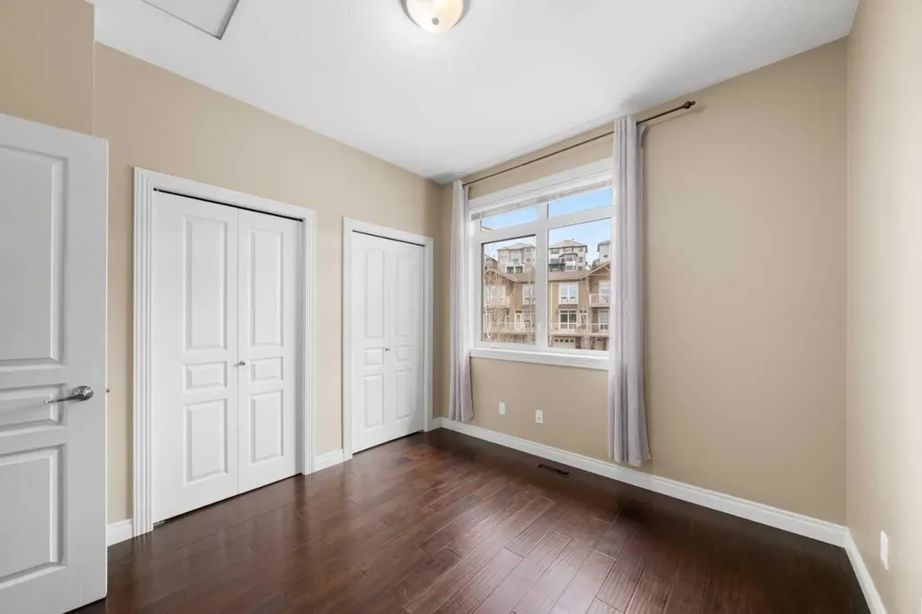 181 Rockyledge View NW Calgary AB T3G 6B1