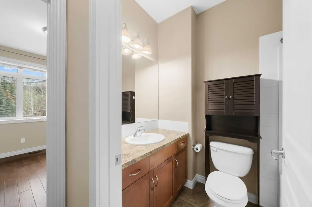 181 Rockyledge View NW Calgary AB T3G 6B1