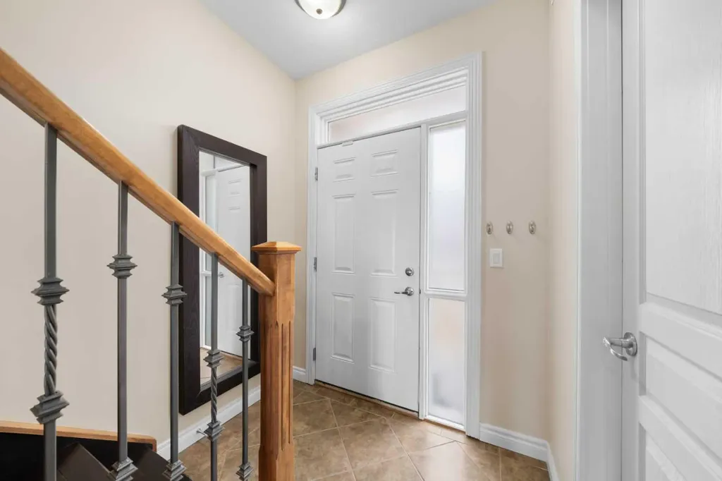 181 Rockyledge View NW Calgary AB T3G 6B1