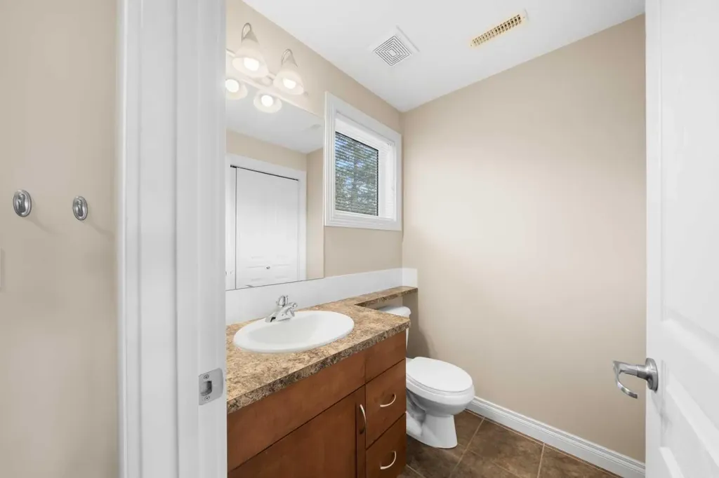 181 Rockyledge View NW Calgary AB T3G 6B1