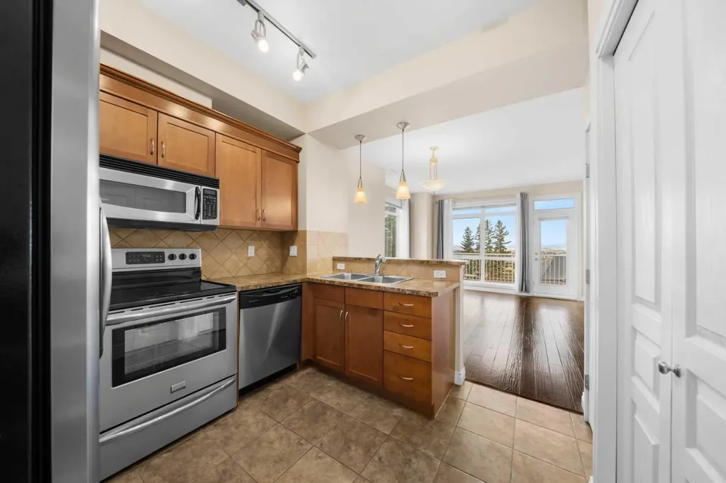 181 Rockyledge View NW Calgary AB T3G 6B1