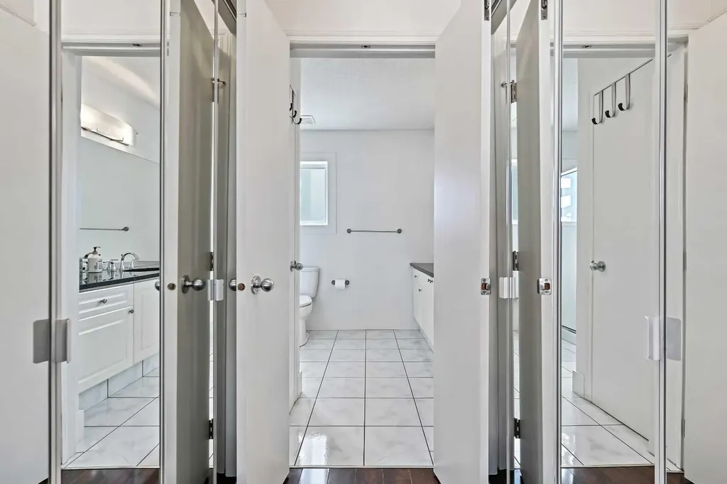 603 15 Avenue SW Calgary AB T2R 0R4