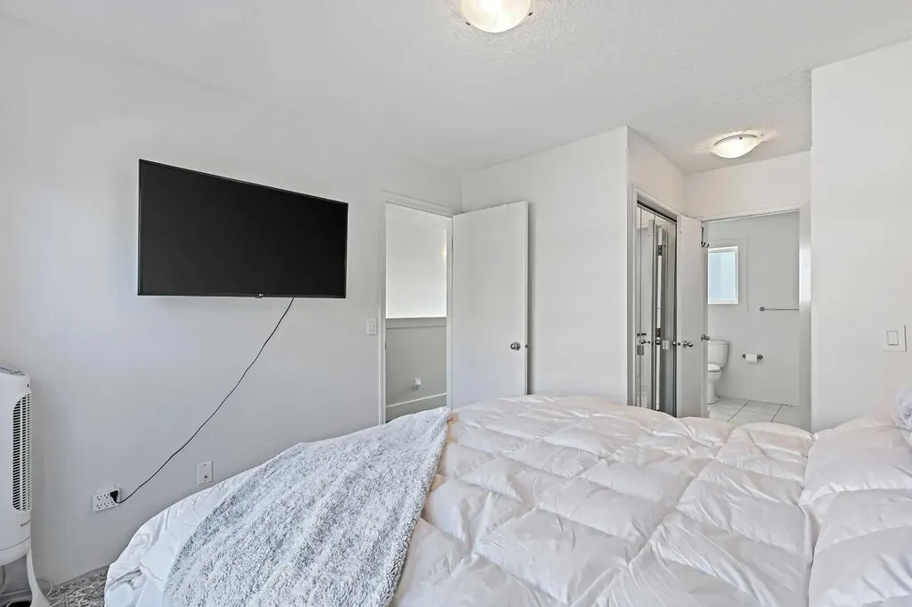 603 15 Avenue SW Calgary AB T2R 0R4
