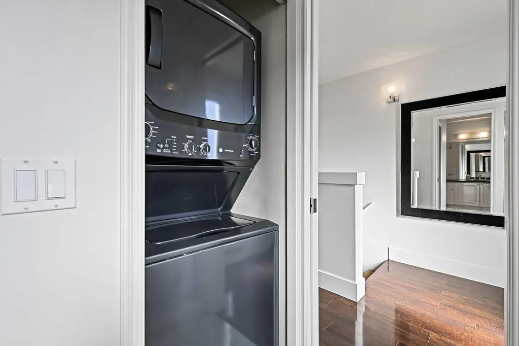 603 15 Avenue SW Calgary AB T2R 0R4