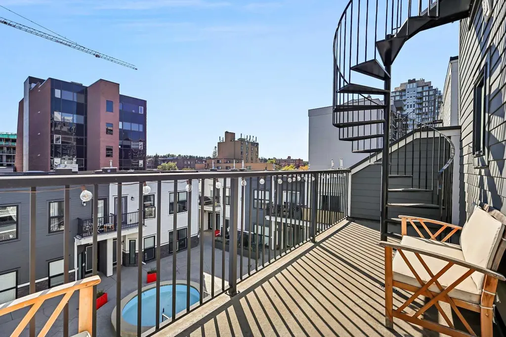 603 15 Avenue SW Calgary AB T2R 0R4