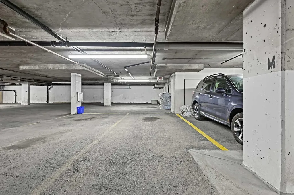 603 15 Avenue SW Calgary AB T2R 0R4