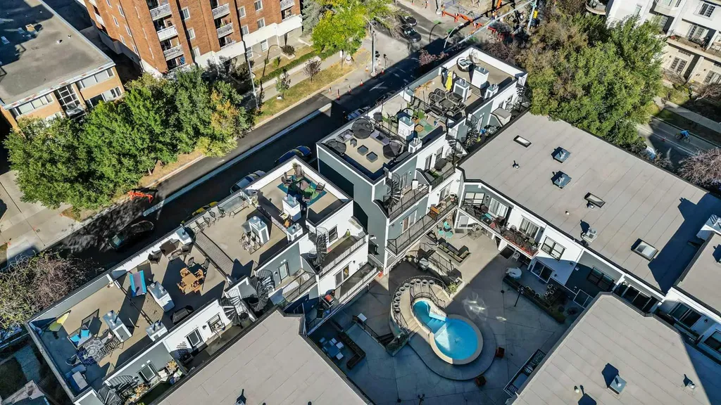 603 15 Avenue SW Calgary AB T2R 0R4