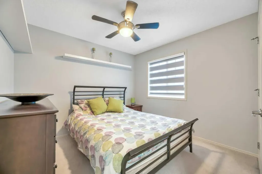 408 Rainbow Falls Way Chestermere AB T1X 1S8