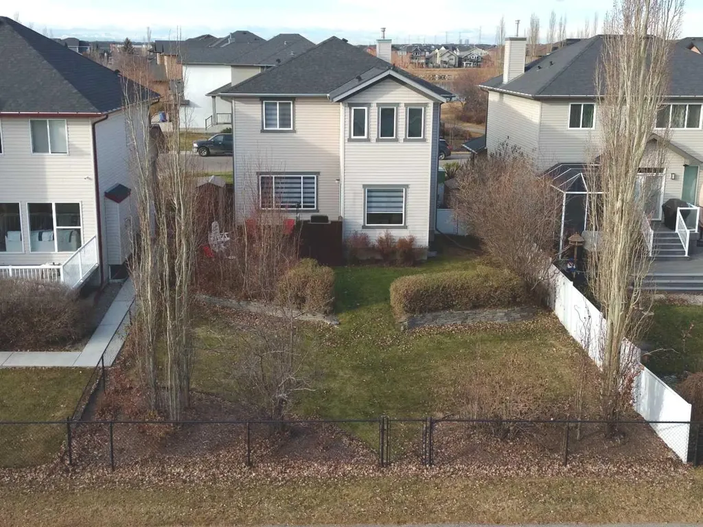 408 Rainbow Falls Way Chestermere AB T1X 1S8
