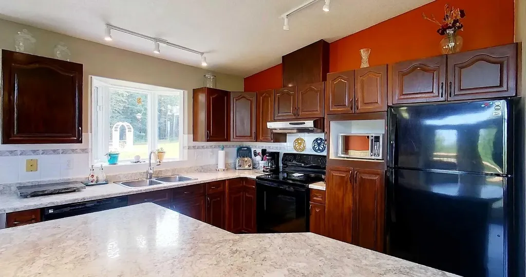 53320 Range Road 182 Rural Yellowhead County AB T7E 3T9