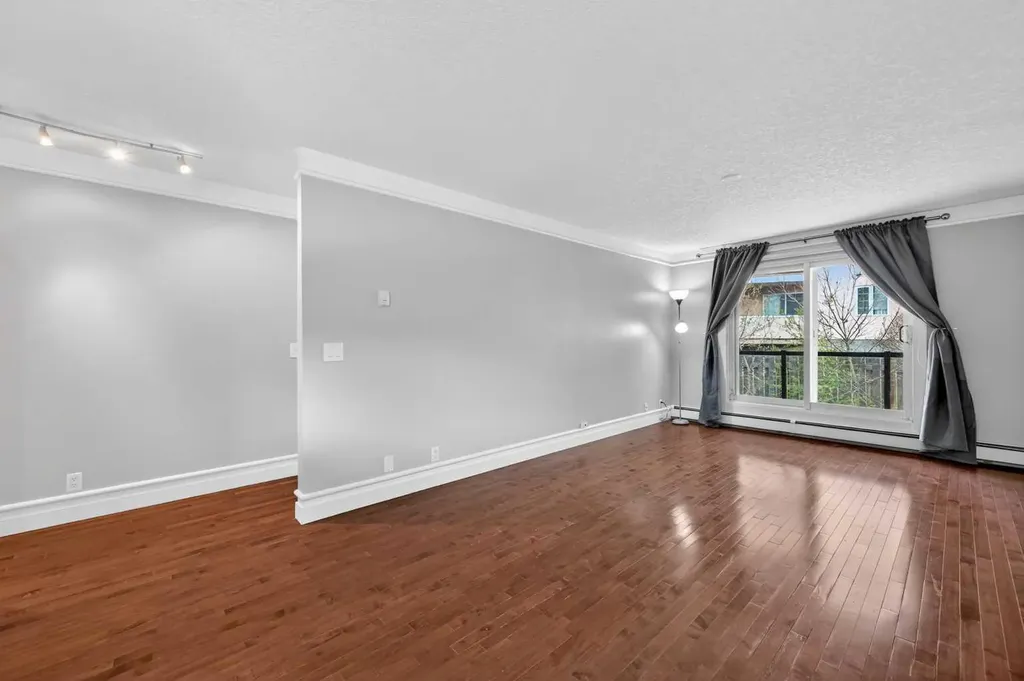 644 Meredith Road NE Calgary AB T2E 5A8
