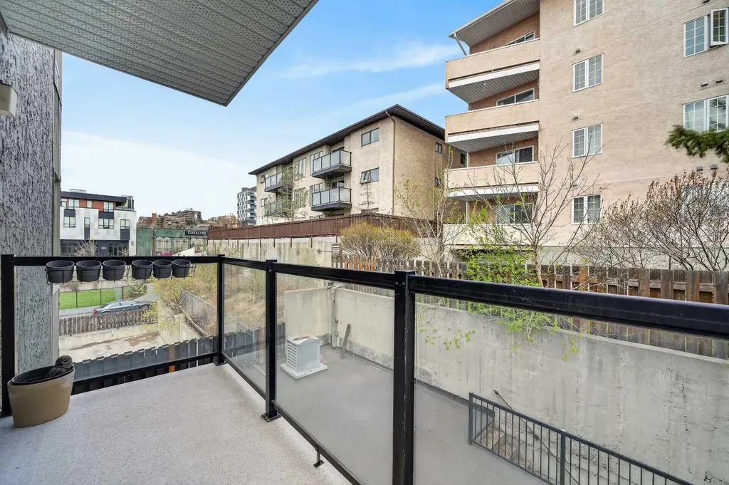644 Meredith Road NE Calgary AB T2E 5A8