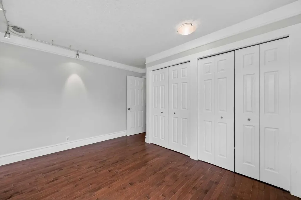 644 Meredith Road NE Calgary AB T2E 5A8