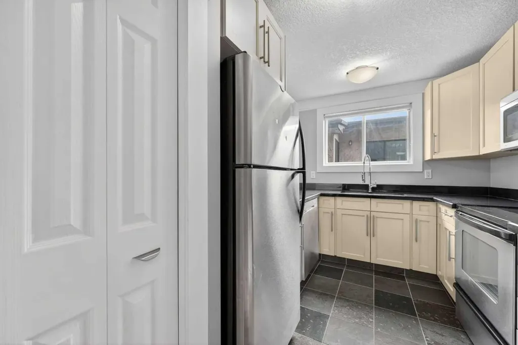 644 Meredith Road NE Calgary AB T2E 5A8