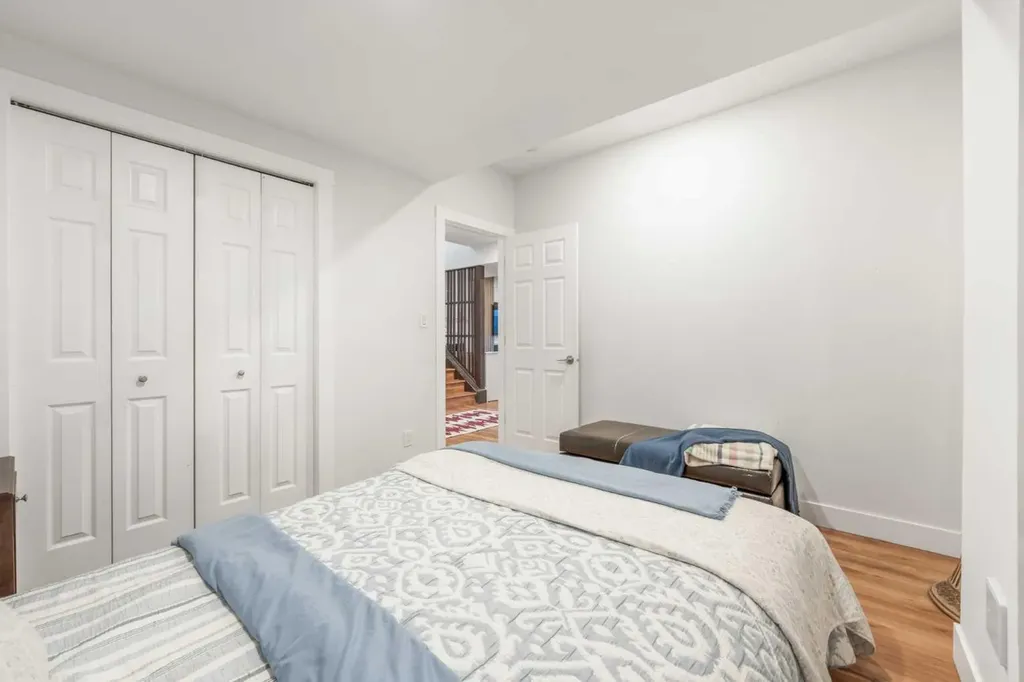 105 Carringvue Manor NW Calgary AB T3P 0W2