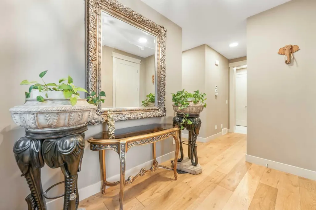 105 Carringvue Manor NW Calgary AB T3P 0W2