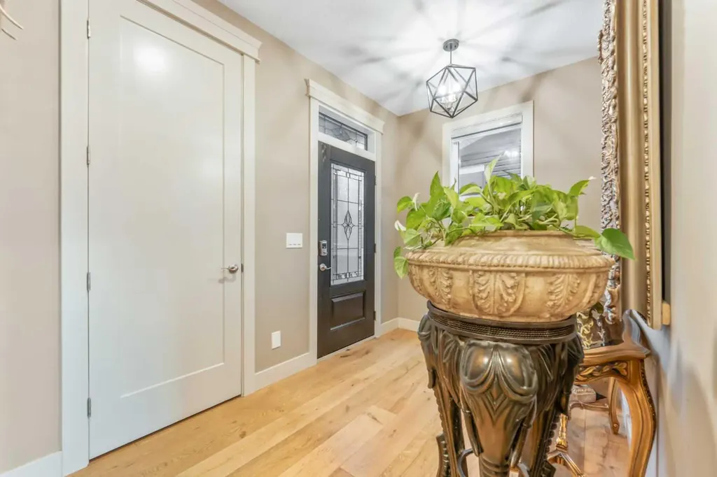 105 Carringvue Manor NW Calgary AB T3P 0W2