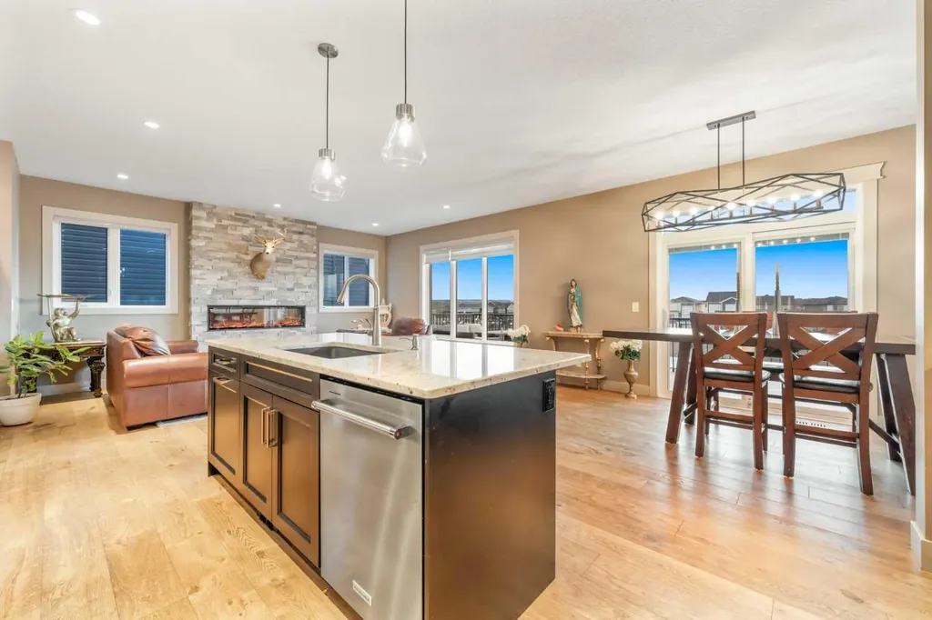 105 Carringvue Manor NW Calgary AB T3P 0W2