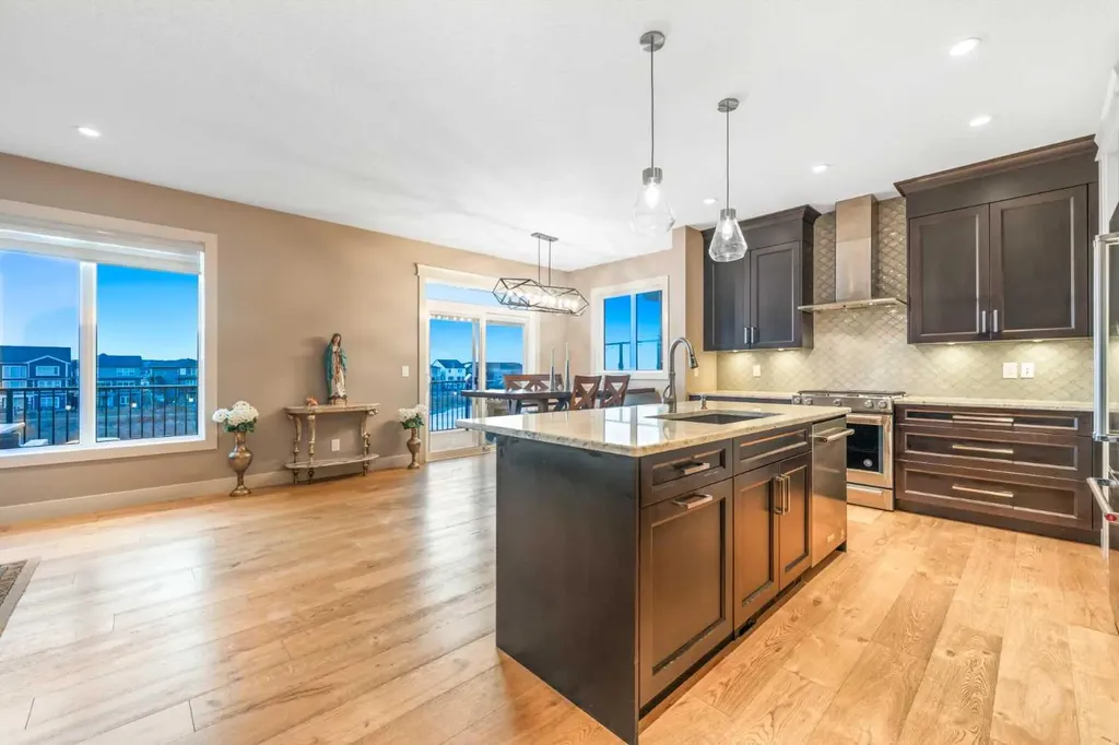 105 Carringvue Manor NW Calgary AB T3P 0W2