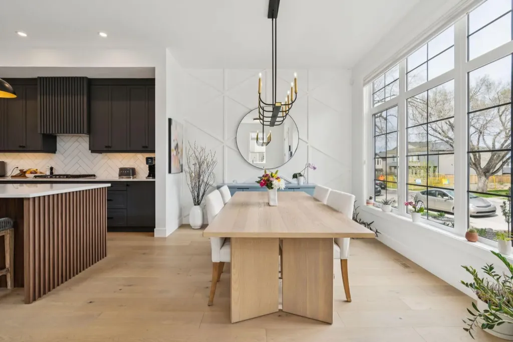 2819 36 Street SW Calgary AB T3E 2Z9