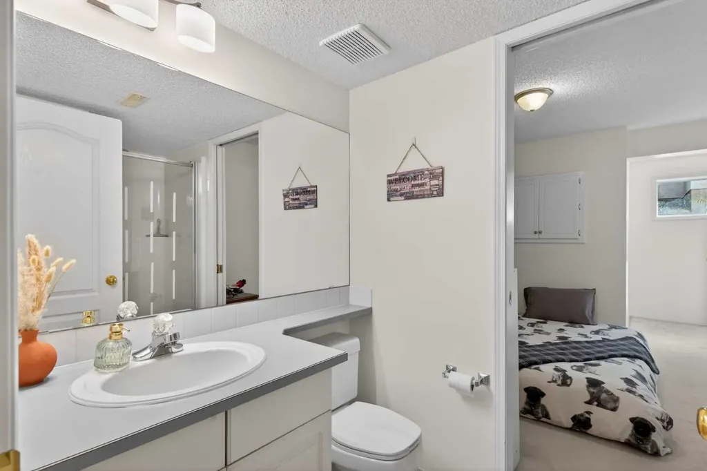 320 Sierra Morena Green SW Calgary AB T3H 3H8