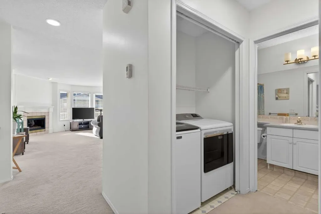 320 Sierra Morena Green SW Calgary AB T3H 3H8