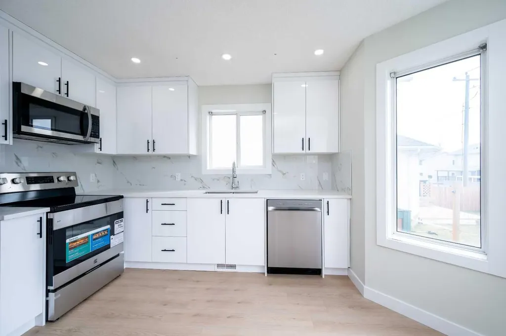 88 Applemont Close SE Calgary AB T2A 7S3