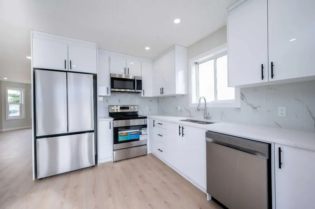 88 Applemont Close SE Calgary AB T2A 7S3