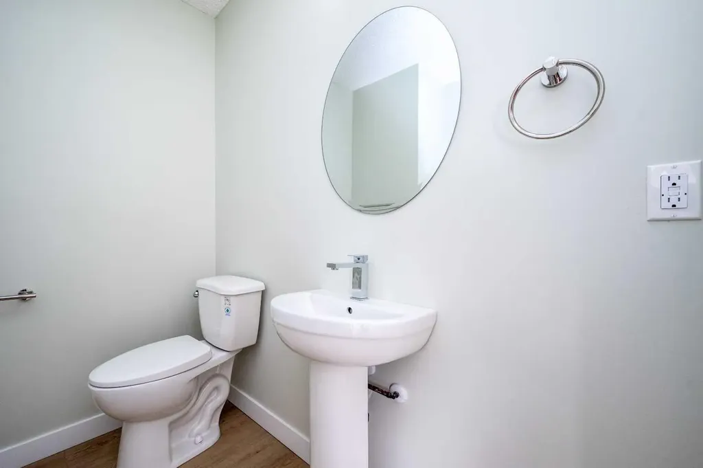 88 Applemont Close SE Calgary AB T2A 7S3