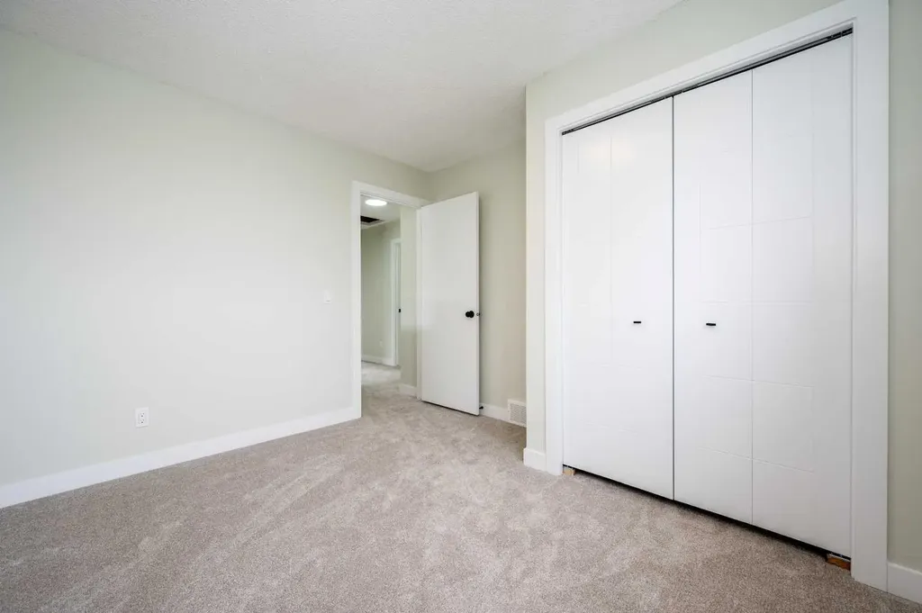 88 Applemont Close SE Calgary AB T2A 7S3