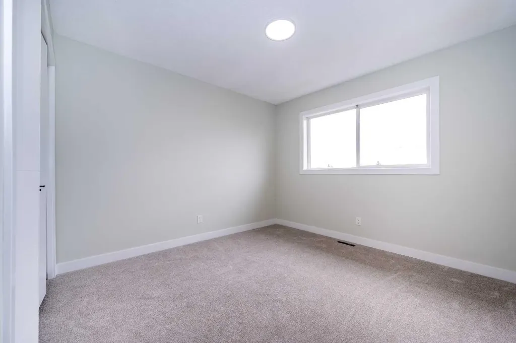 88 Applemont Close SE Calgary AB T2A 7S3