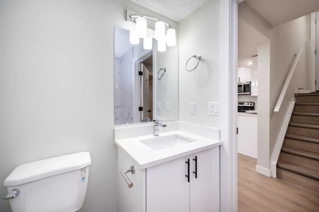 88 Applemont Close SE Calgary AB T2A 7S3