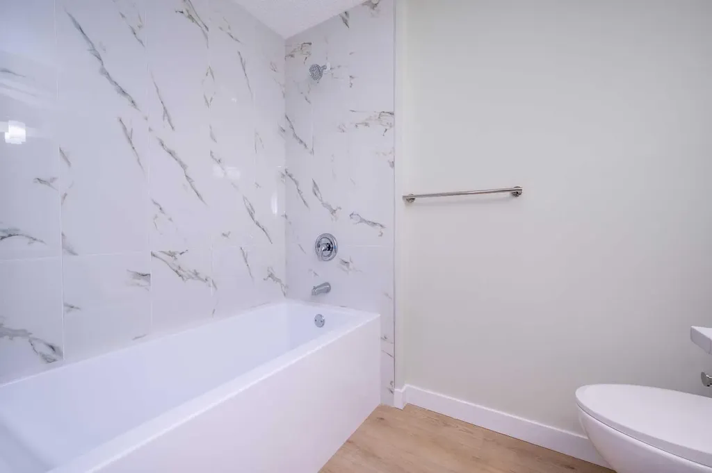 88 Applemont Close SE Calgary AB T2A 7S3