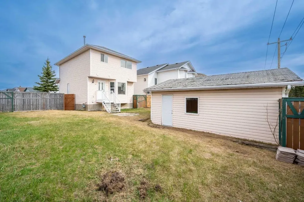 88 Applemont Close SE Calgary AB T2A 7S3