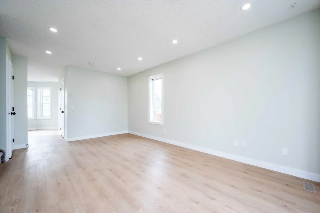 88 Applemont Close SE Calgary AB T2A 7S3