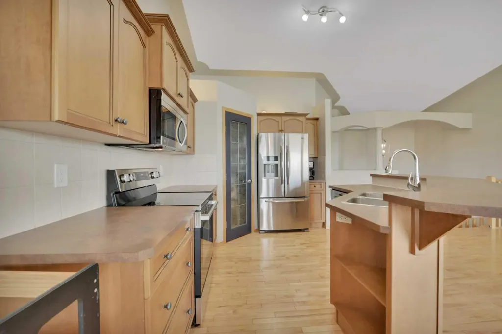 50 Langford Crescent Red Deer AB T4R 2X1