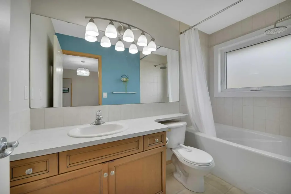 50 Langford Crescent Red Deer AB T4R 2X1