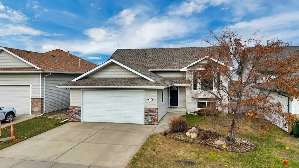 50 Langford Crescent Red Deer AB T4R 2X1