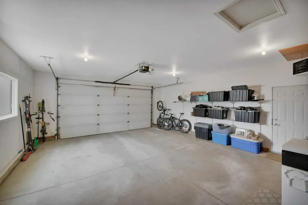 50 Langford Crescent Red Deer AB T4R 2X1