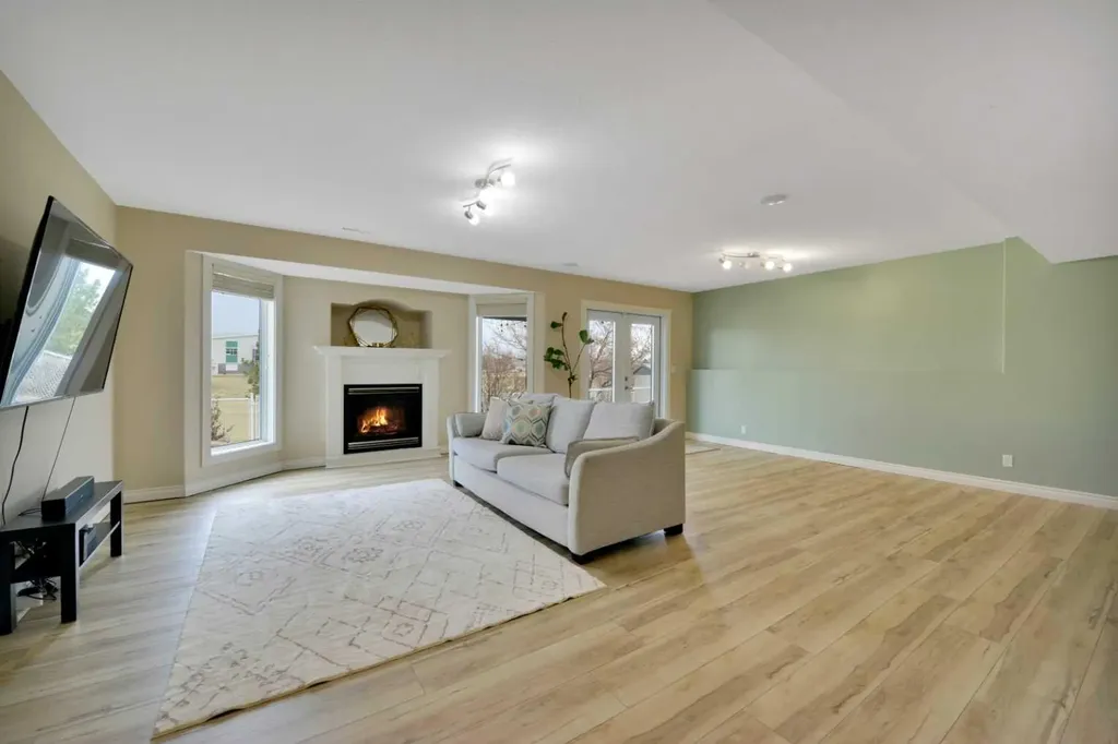 50 Langford Crescent Red Deer AB T4R 2X1
