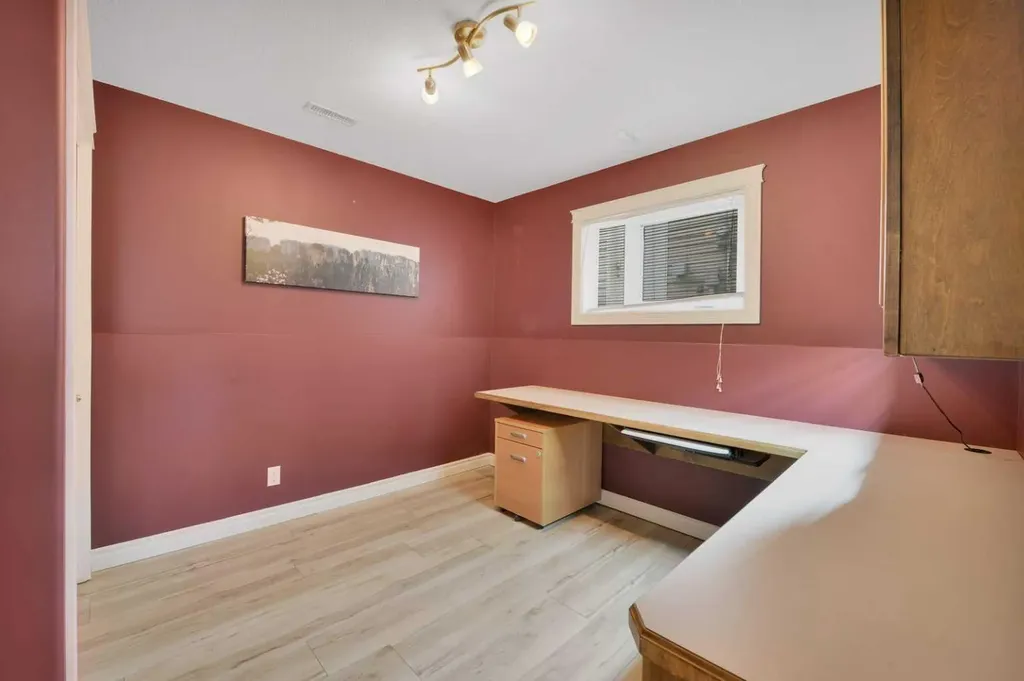 50 Langford Crescent Red Deer AB T4R 2X1