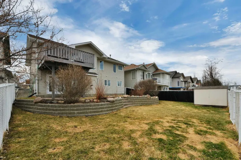 50 Langford Crescent Red Deer AB T4R 2X1
