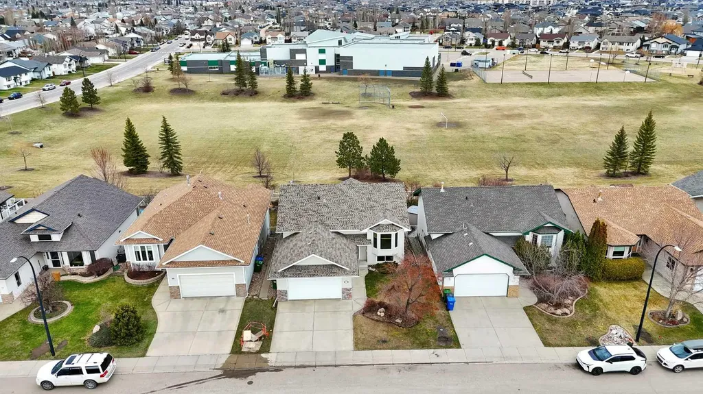 50 Langford Crescent Red Deer AB T4R 2X1