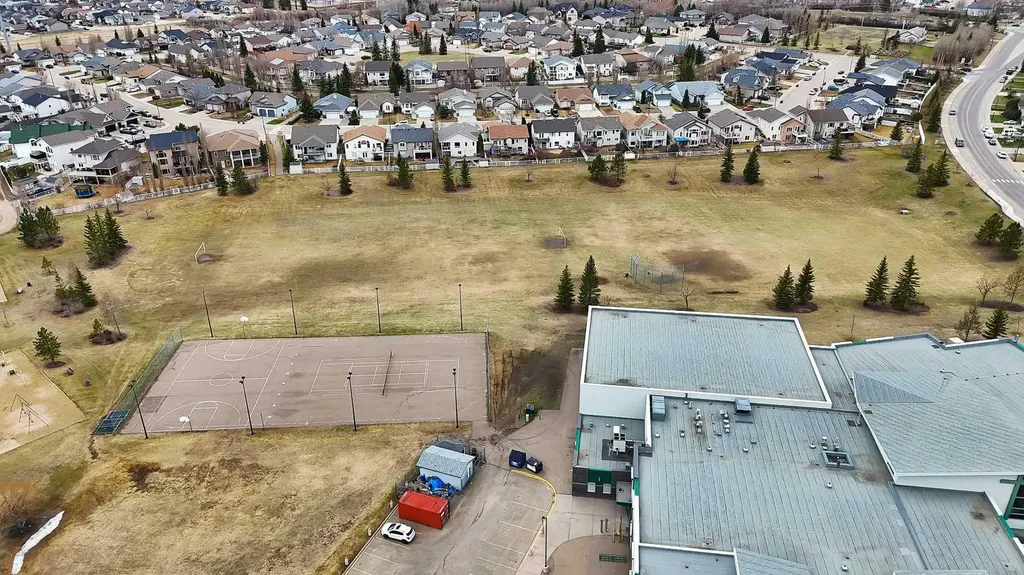 50 Langford Crescent Red Deer AB T4R 2X1