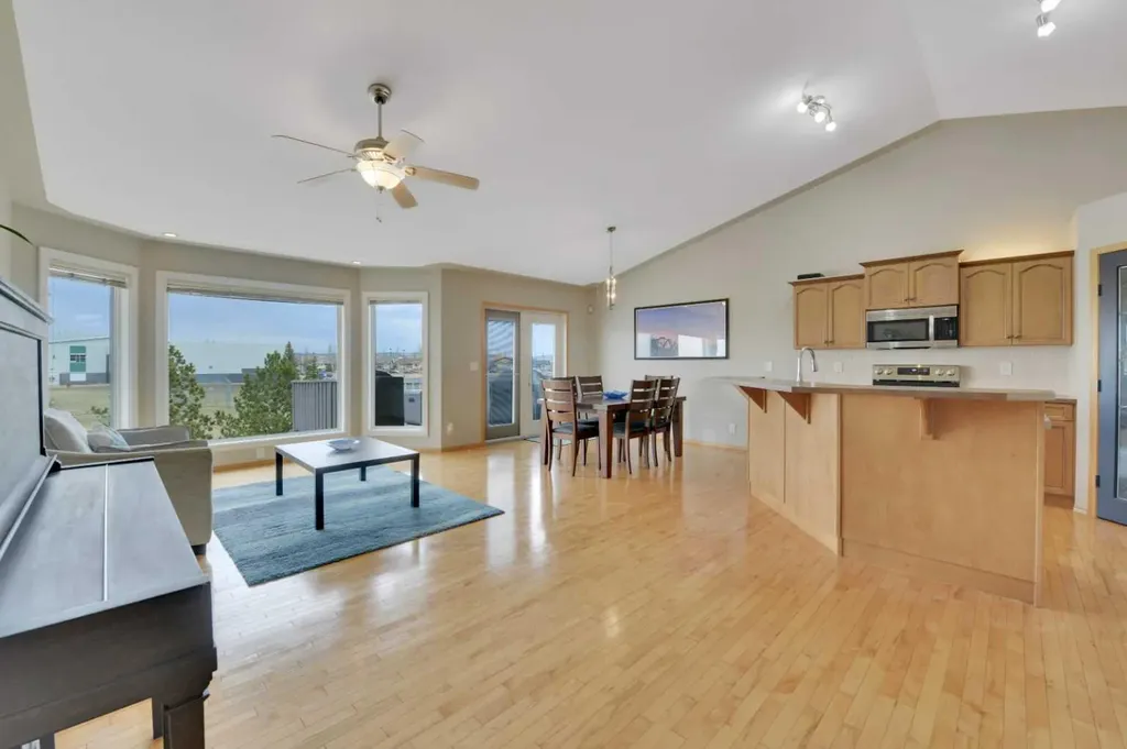 50 Langford Crescent Red Deer AB T4R 2X1