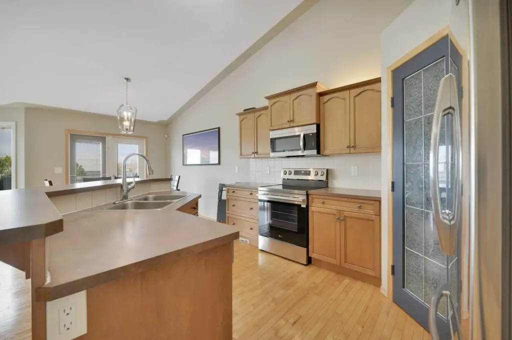 50 Langford Crescent Red Deer AB T4R 2X1
