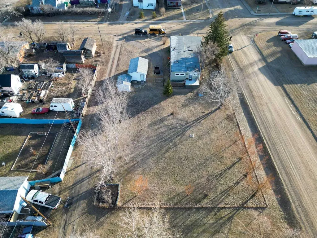 104 2nd Street Warner AB T0K 2L0