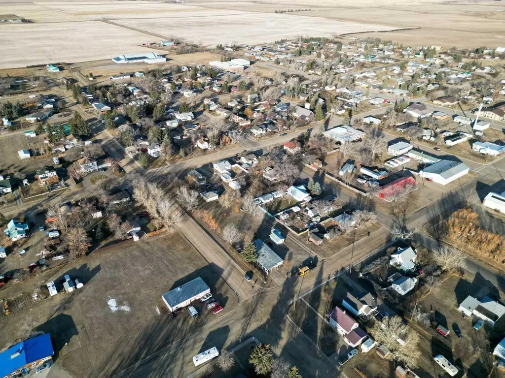 104 2nd Street Warner AB T0K 2L0