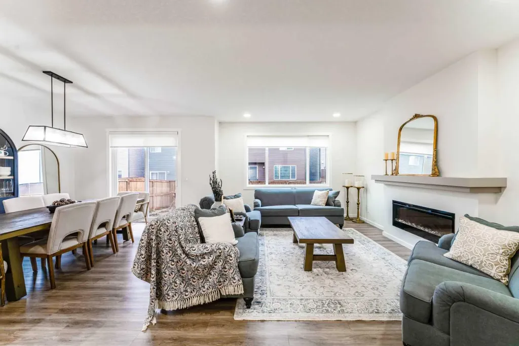 156 Savanna Drive NE Calgary AB T3J2H5